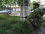 В городе Лисичанске Луганской области две группы сепаратистов, ранее представлявшие "Луганскую народную республику", не поделили власть, в результате чего местные повстанцы выгнали из города представителей Луганска и провозгласили "Лисичанскую народную ре