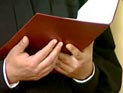 В Поволжье мужчина, пытавший 6-летнего пасынка мухобойкой и раскаленной батареей, получил 15 лет за его убийство В Поволжье мужчина, пытавший 6-летнего пасынка мухобойкой и раскаленной батареей, получил 15 лет за его убийство