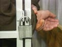 Уральский экс-полицейский, зарезавший офицера ИВС из-за давней обиды, получил 10 лет колонии Уральский экс-полицейский, зарезавший офицера ИВС из-за давней обиды, получил 10 лет колонии