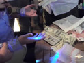 В столице задержаны "решалы", вымогавшие 11 млн рублей у проигравшего в суде москвича В столице задержаны "решалы", вымогавшие 11 млн рублей у проигравшего в суде москвича