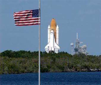 Шаттл "Дискавери". Фото NASA