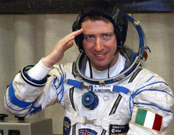 Итальянский космонавт Роберто Виттори, фото с сайта astronews.com