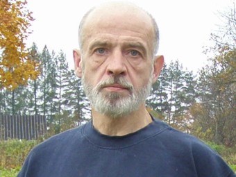 .   Dennis Petrov   wikipedia.org