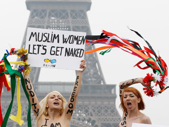  FEMEN  .  Reuters
