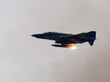   F-4       .  ,       .           
