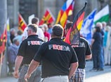 ,      Pegida ("-   ").       