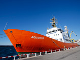         Aquarius ("") ,    SOS Mediterranee