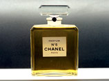      Chanel       XX . ,  ,          .        