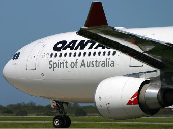   Qantas.    airplane-pictures.net