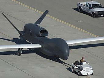 Global Hawk RQ-4B.    armybase.us