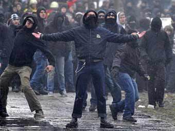    19  2011   .  ©AFP