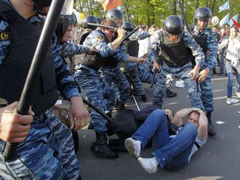  " " 6 .  Reuters